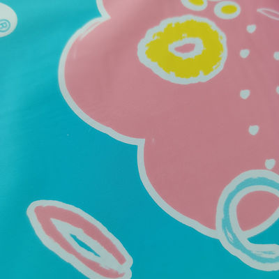 24g±2g/m2 Βασικό βάρος Αναπνευστική ταινία PE Backsheet Diaper Πηγή για συσκευασία